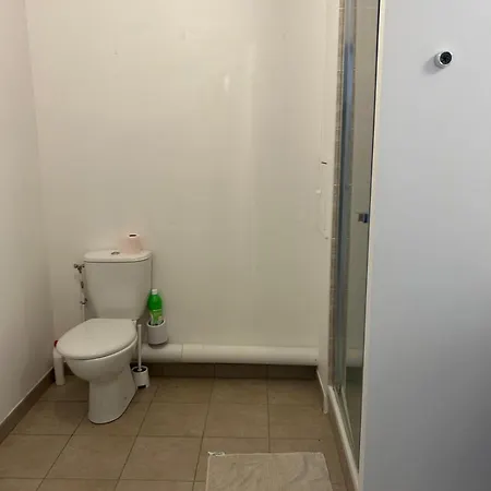 At 20 Mins Drive To Paris Apartmán Rueil-Malmaison